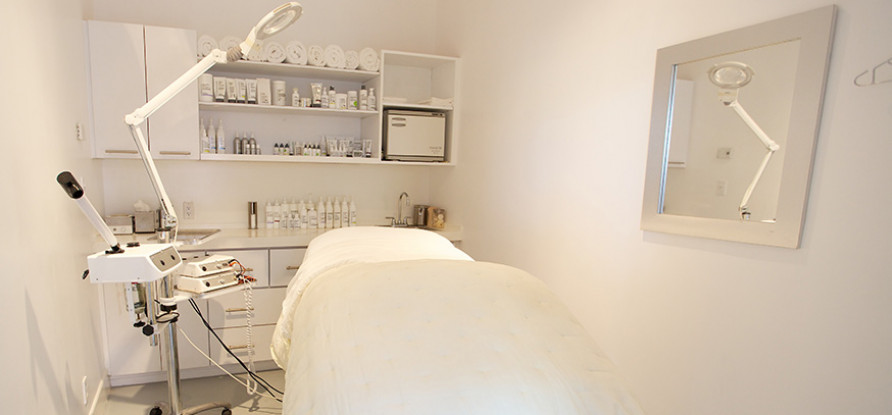 Dermalogica Skin Center - Nassau, Bahamas
